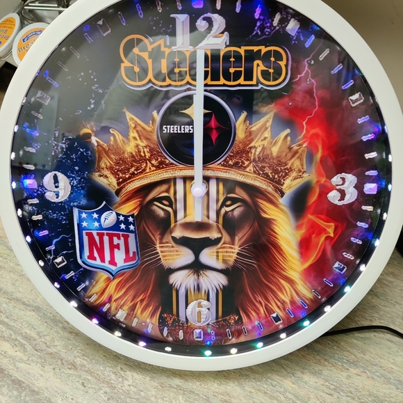 Steelers lion king led dance light 12 " football clock - Picture 12 of 13